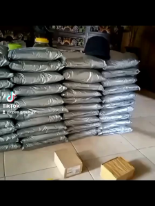 Celana Cargo Motif LORENG Pinggang Karet: Tips dan Trik