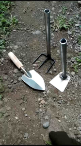 Satu Set Peralatan Berkebun 3 pcs Ukuran 30 cm Garuk Cangkul Mini Gagang Pipa Dan Sekop Taman Lancip / Cangkul Mini berkebun / Garuk Mini Berkebun / Sekop Taman / Alat Pembersih Taman / Alat Pembersih Rumput