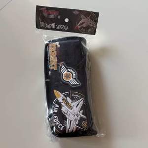 Kotak Pensil Pesawat Target Sleting Kanvas Tebal 5043