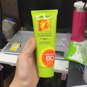 DERMPLUS Moisturizing Sunscreen SPF50 PA+++ 100ML