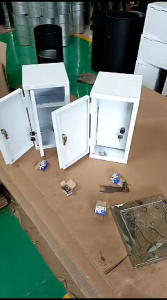 Lemari narkotik 20" 40 free Packing Kayu