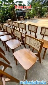 Set Kursi Teras Kayu Jati Variasi Anyaman Rotan Kualitas Grade B Bonus Kaca Daun Meja