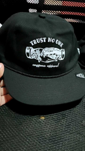 Topi Skena Kalcer Outfit Ropehat snapback classic warna hitam anggona apparel