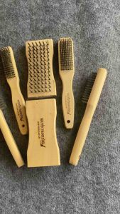 Bàn Chải Sắt Cán Gỗ -5 Hàng-7 Hàng -Vuông