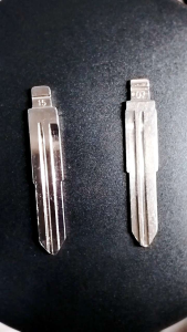 Blank flip key blade for Mitsubishi Free lock pin.