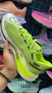 Sepatu Running Pria New Balance FuelleCell V3 White Green