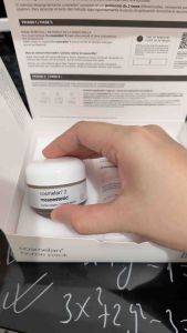 Cosmelan Home Pack Melasma and hyperpigmentation treatment serum and essence set. Mesoestetic Melan Recovery and MesoProtect Pigment Control 130.