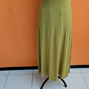 maxi long dress wanita hijau M cewek santai kutung