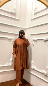 Satu Set Twill: Desain Elegan, Bahan Berkualitas Tinggi, dan Produk E-commerce