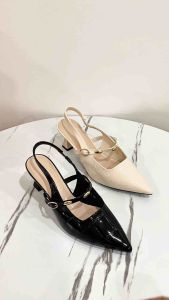 BREVINNI Velora Patent Leather Slingback Kitten Heels with Buckle Strap || Sepatu Heels Tali Belakang dengan Model Glossy Wanita || Glossy Heels Wanita || Sepatu Heels Kekinian Wanita ||