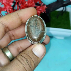 Akik Jala Sutra Motif Tri Sula Unik: Aksesoris Fashion Alami