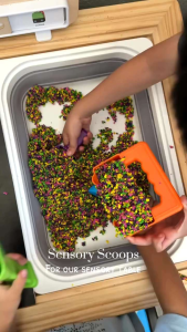 Learning Resources Sand & Water Fine Motor Skill Tool Set 4 Pieces Helping Hands Sensory Bin Play Sensory Scoops