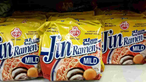 Jin Ramen Spicy and Mild