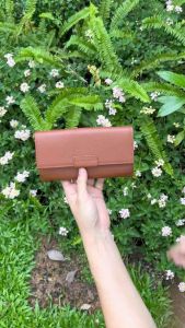 ถูกเก็บบัตร กระเป๋าสตางค์ผู้หญิงใบยาว กระเป๋าตังค์คลัชหนังแท้ 13 ช่อง ด้วยช่องซิปใส่เหรียญและแบงค์