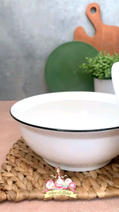 SALE Basi tutup/ Mangkuk keramik besar 9" motif strawberry