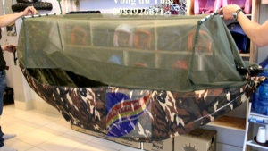 Giá sỉ : võng mùng chần gòn 3 lớp  dài chuẩn  2m1 có 2 dây dù  siêu chắc