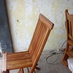 kursi lipat bahan kayu jati