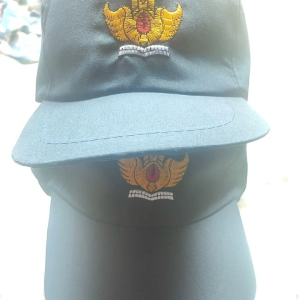 topi sekolah smp polos bordir tutwri belakang pake karet