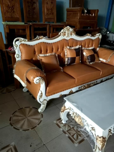 Kursi Sofa Tamu Ukir Jati: Desain Sofa Ukiran Tradisional