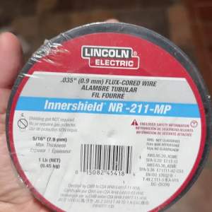 Lincoln 035 in. Innershield NR211-MP Flux-Core Welding Wire for Mild Steel (1 lb. Spool)