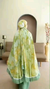 SETELAN MUKENA DEWASA RAYON SUPER TIEDYE DENGAN RENDA UK. JUMBO EDISI SPESIALPREMIUM FREE TAS TRAVEL CANTIK SEBAGAI PERLENGKAPAN IBADAH SHOLAT WANITA & PEREMPUAN ANAK REMAJA ORANG TUA TELEKUNG STANDAR BATIK BALI MURAH BAHAN KATUN ADEM SEJUK DAN NYAMAN