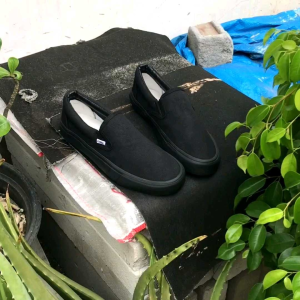 XternalStepSure - Slip On Kuro Mono All Black Slip On Sekolah