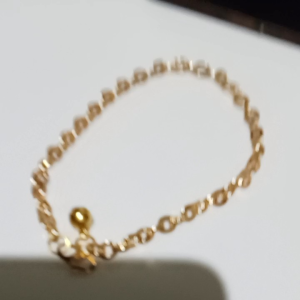 Gelang Tangan Nuri 173: Perhiasan Wanita Kualitas Tinggi