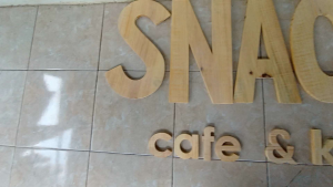 Angka Huruf Kayu Timbul 10cm