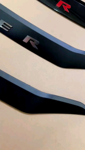 Hood Molding Fortuner 2016-2025: List Kap Mesin Hitam Emboss Merah Chrome Hitam