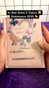 78 Colors All-in-One Makeup Palette berisi eyeshadow blush contour highlighter dan warna bibir