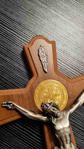 M Saint Benedict Medal Wall Crucifix (200×360mm)  | K-Catholic Goods | Made in Korea