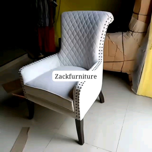 Sofa Mewah & Single Chair: Desain Elegan untuk Ruang Tamu