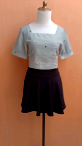 atasan wanita crop top hijau sage motif bunga daun M cewek blouse lengan pendek puff cute belakang karet