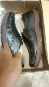 Sepatu COD kasual pria kulit