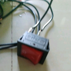 SAKLAR ON OFF KNAPSAK TANGKI SPRAYER ELEKTRIK DENGAN KABEL SAKLAR 2 KAKI UNTUK SPRAYER ELEKTRIK | TOMBOL ON OFF