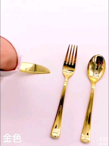 Sendok Garpu Pisau Plastik Gold Emas per 5pcs