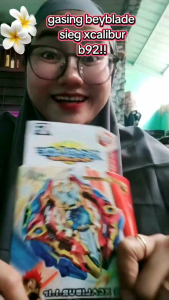 PROMO Beyblade Gasing Stormgyro God Valkyrie & Handgrip (ada versi 2022)