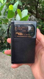 Đài radio bãi electro brand nhỏ gọn cầm tay AM FM