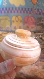 cetakan donat kayu plus pembolong