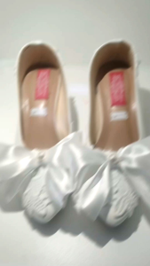 wedding high heels Baru Sepatu Pengantin Putih Sepatu Pengiring Pengantin Hak Rendah Sepatu Pernikahan