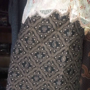 Jarik Sidoluhur Coklat Dagel Solo