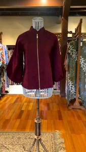 Queen Coat Viscos: Jaket Formal Hijaber Terbaru & Elegan