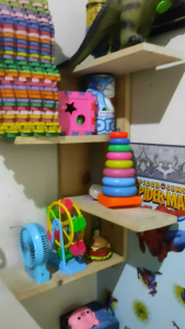 rak sudut minimalis