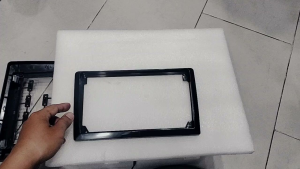 1 chiếc mặt dưỡng khung chuyển đổi dùng cho màn androi từ 10inch về 9inch hỗ trợ lắp đặt màn androi 9inch mà trên xe đang có sẵn mặt dưỡng màn 10inch. khung nhựa chắc chắn lắp đặt dễ dàng như zin...