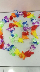 Hawaiian Flower Garlands 4 item set with Hawaii Bracelets Hawaii Headband Hawaii Necklace