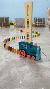 多米诺骨牌火车 (1套) Domino Train #自动投牌的多米诺小火车太有趣了😍还能摆出各种好玩的造型再推到.小朋友开心的不得了😄。益智玩具#多米诺骨牌小火车🌈.