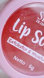 Lip Scrub SR12 Membuat Bibir Lembab Cerah Halus Sehat Angkat Sel Kulit Mati Cegah Bibir Kering Pecah Pecah