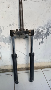 Shockbreaker depan satu set cakram Vega ZR PNP Vega RR original copotan tinggal pasang