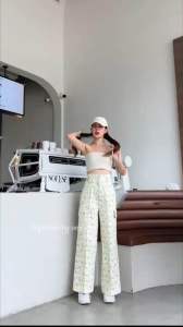 ผ้ายีนส์พิมพ์ลาย กางเกงคาร์โก้ ของผู้หญิง กระบอกกลางซิปหน้า 1 กระดูม ไม่แข็งผ้านิ่มใส่สบาย