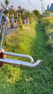 Variasi Handle Pintu Truck: Aksesoris Pintar untuk Suku Cadang Truck